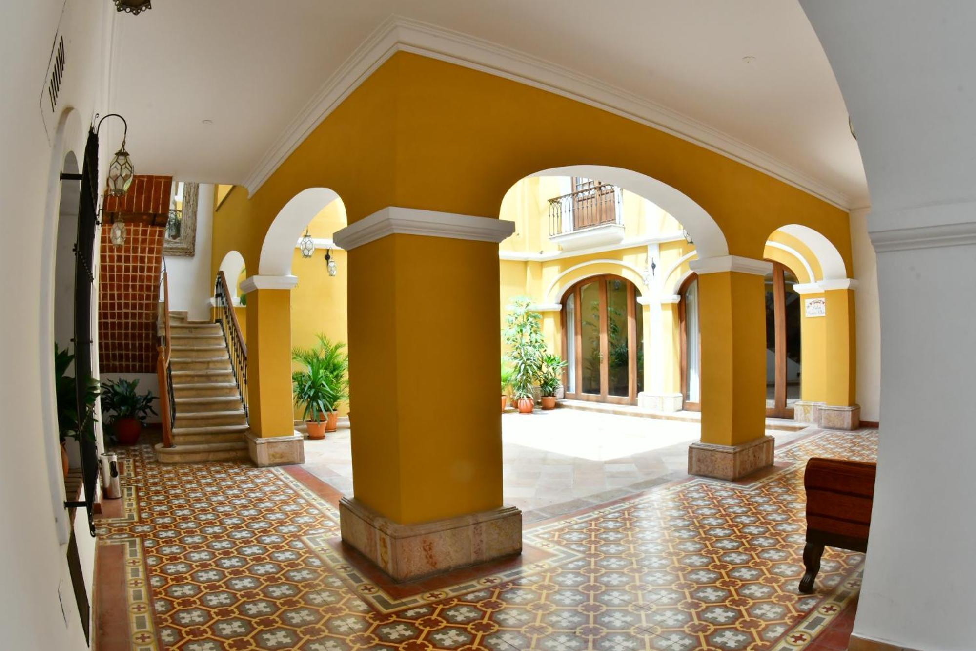 Parador Santa Maria La Real Sucre Exterior foto