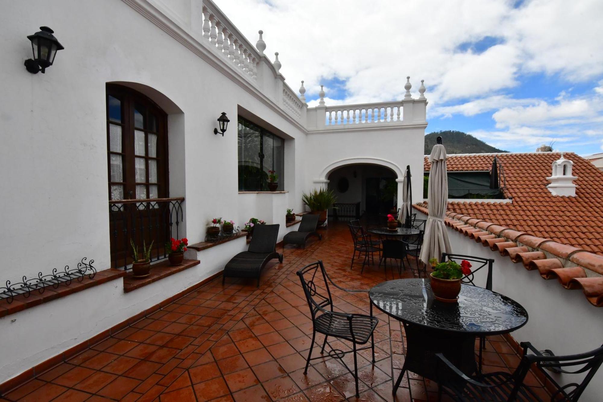 Parador Santa Maria La Real Sucre Exterior foto